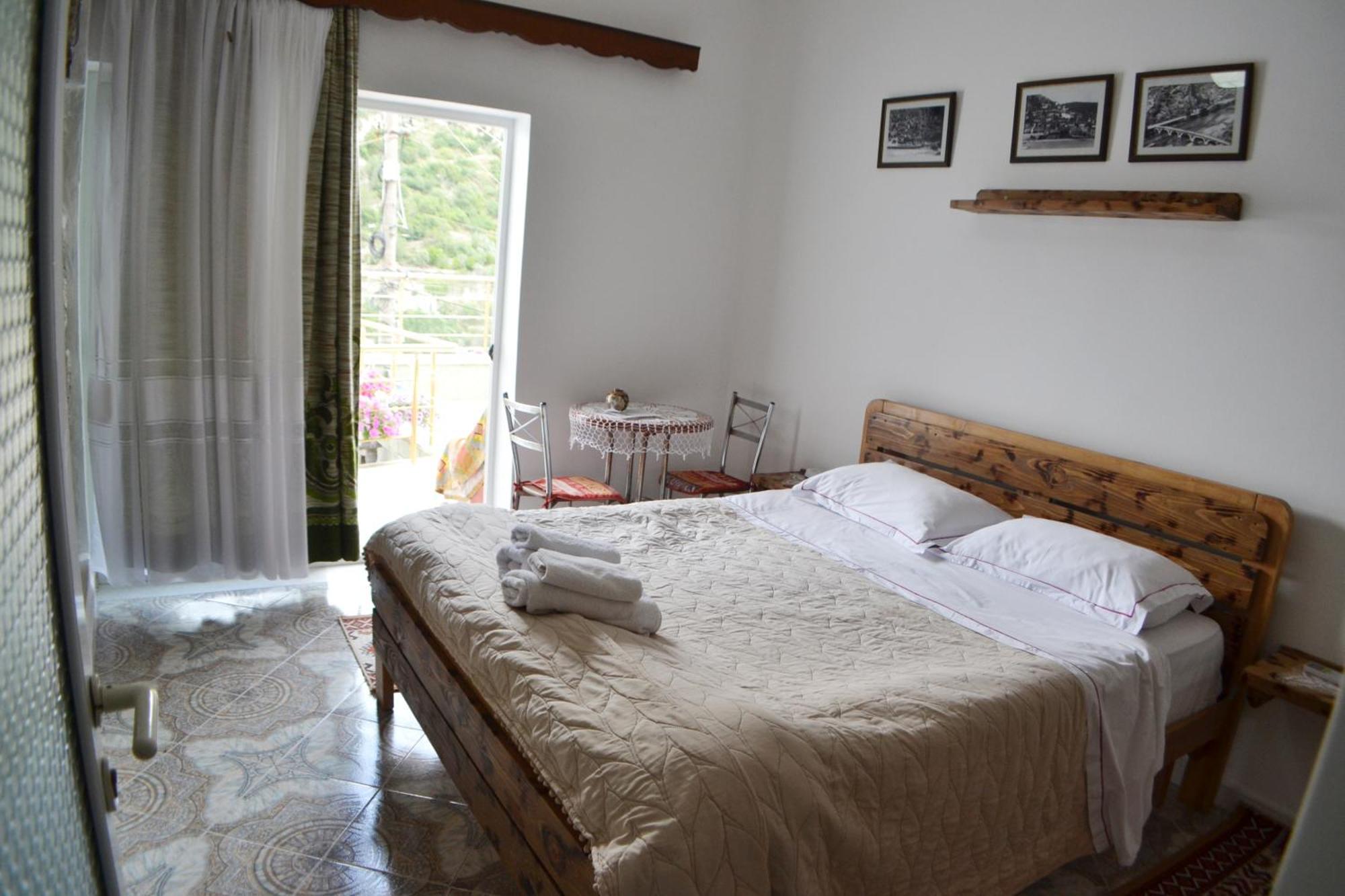 בראט Guesthouse Belle View מראה חיצוני תמונה